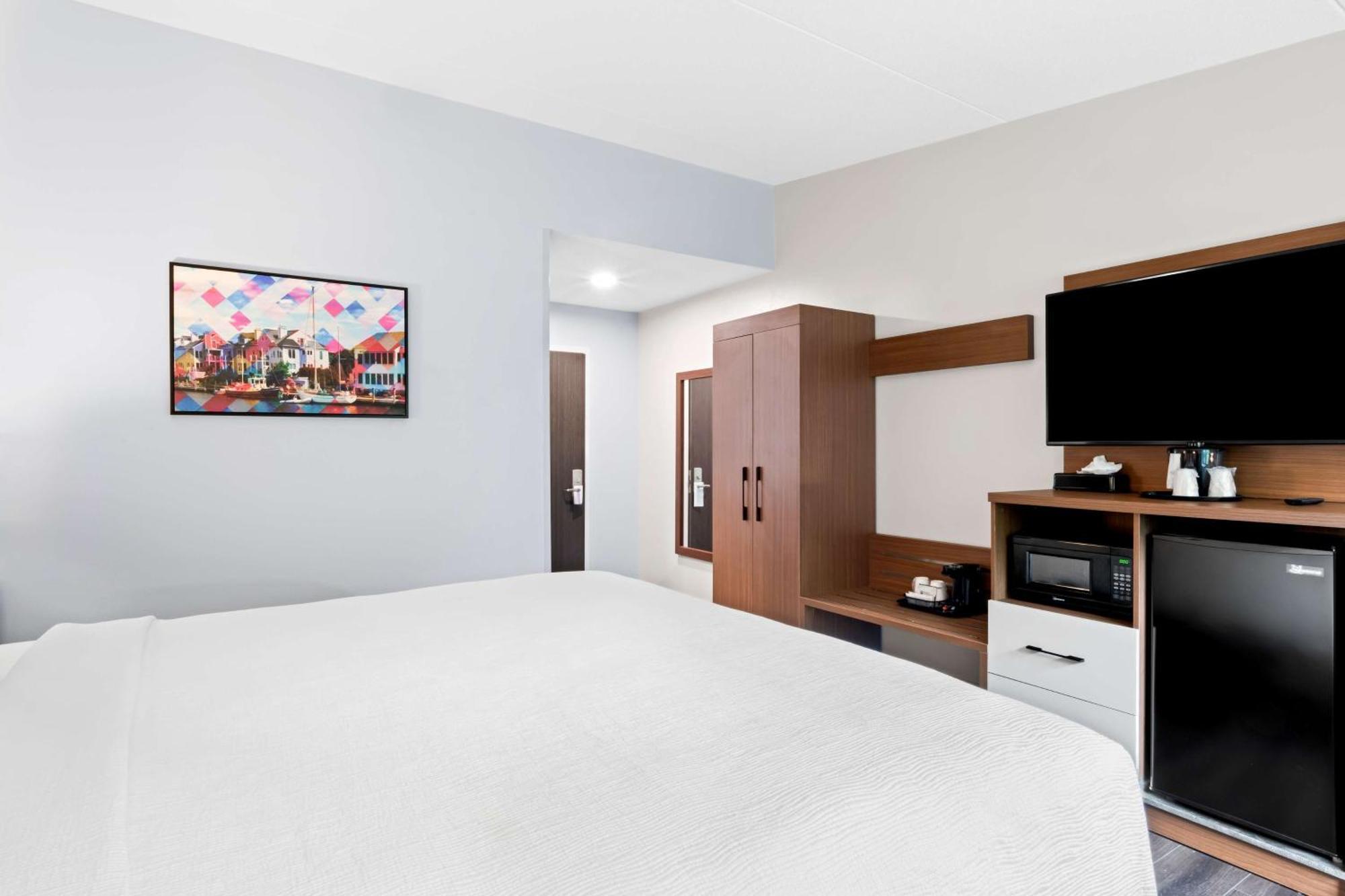Best Western Niantic - New London, Mystic Area エクステリア 写真